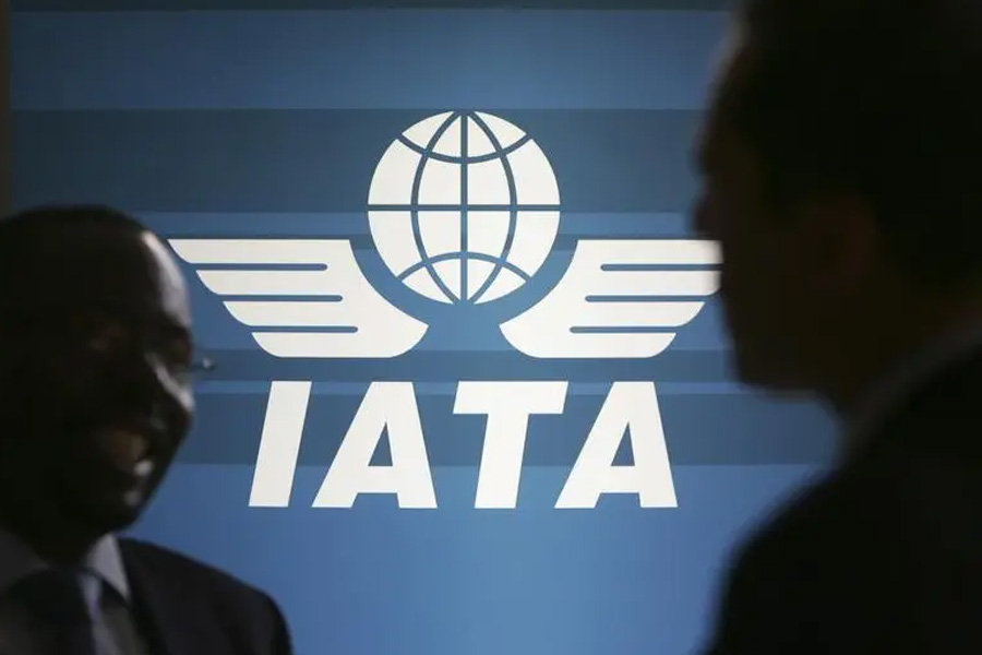 IATA برنامه یکپارچه پایداری را برای ارزیابی جامع پایداری خطوط هوایی در چهار حوزه کلیدی محیطزیست، تأمین پایدار، مسئولیت اجتماعی و ESG معرفی کرد.