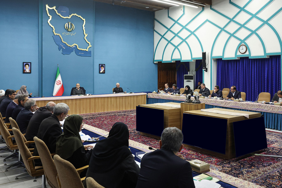 جلسه شورایعالی حفاظت محیط زیست صبح امروز به ریاست دکتر مسعود پزشکیان ، رئیس سازمان حفاظت از محیط زیست، جمعی از وزراء و مسئولان دستگاههای ذیربط در نهاد ریاست جمهوری برگزار شد.